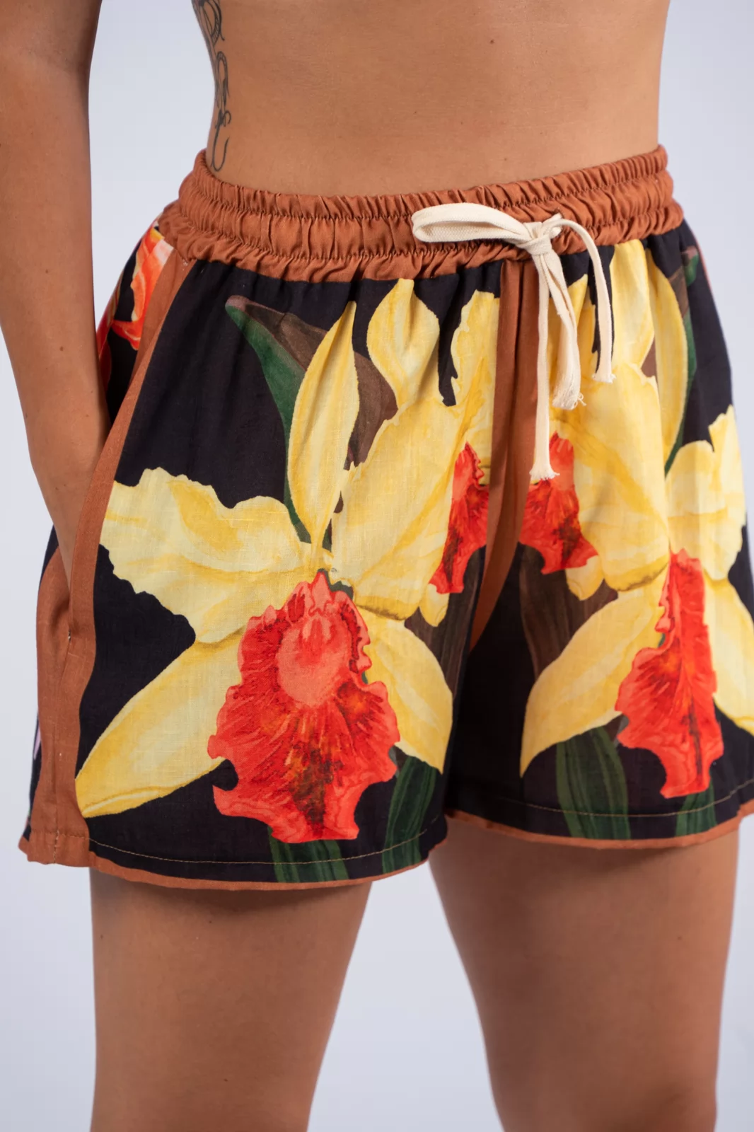Shorts Floral Multicolor-Μαύρο