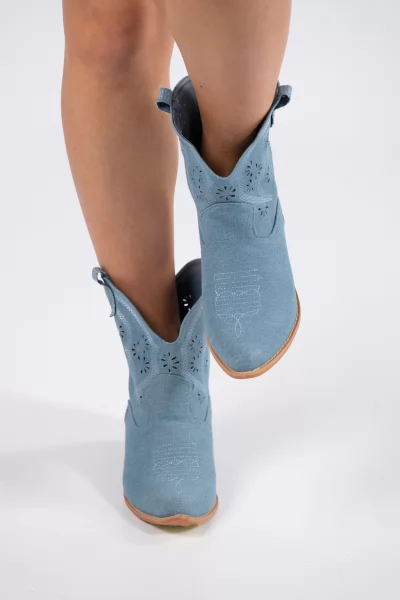 Cowboot Ankle Perforated Jean
