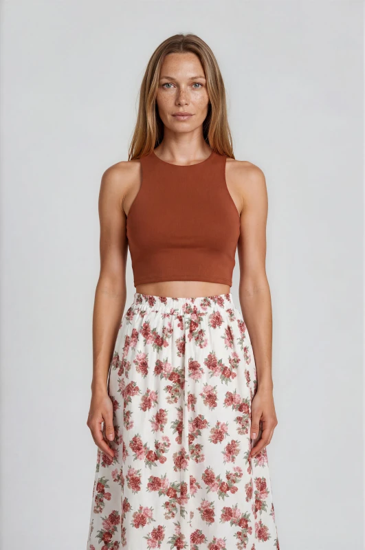 Minimal Sleeveless Crop Top 