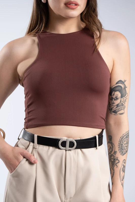 Minimal Sleeveless Crop Top 