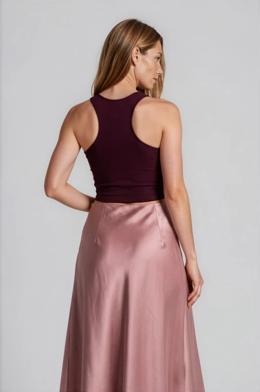 Minimal Sleeveless Crop Top 