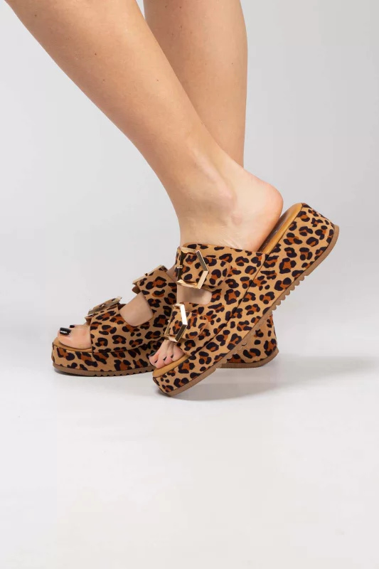 Flatform Suede Buckle