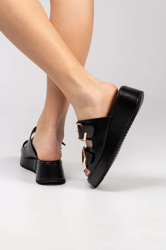 Flatform Leatherette Buckle