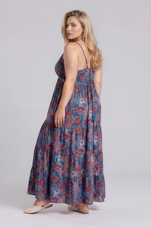 Dress Sleeveless Embroidered with Gold Details