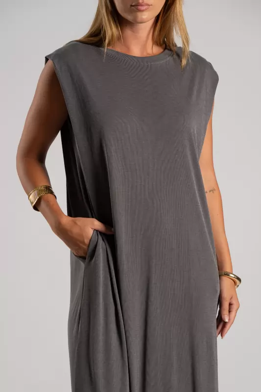  Dress Sleeveless Midi