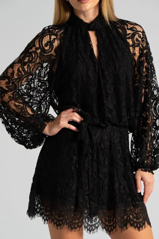 Φόρεμα Δαντέλα Twist Λαιμόκοψη