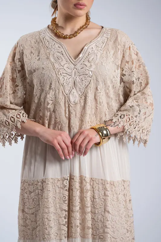 Φόρεμα Maxi Δαντελένιες Λεπτομέρειες