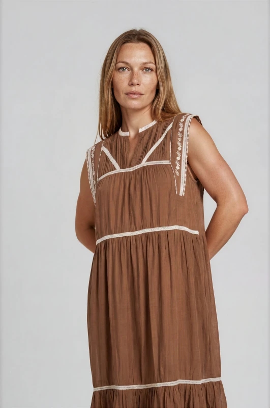 Maxi Dress Embroidery Button 