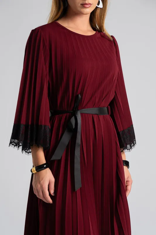 Φόρεμα Πλισέ Λεπτομέρεια Δαντέλα