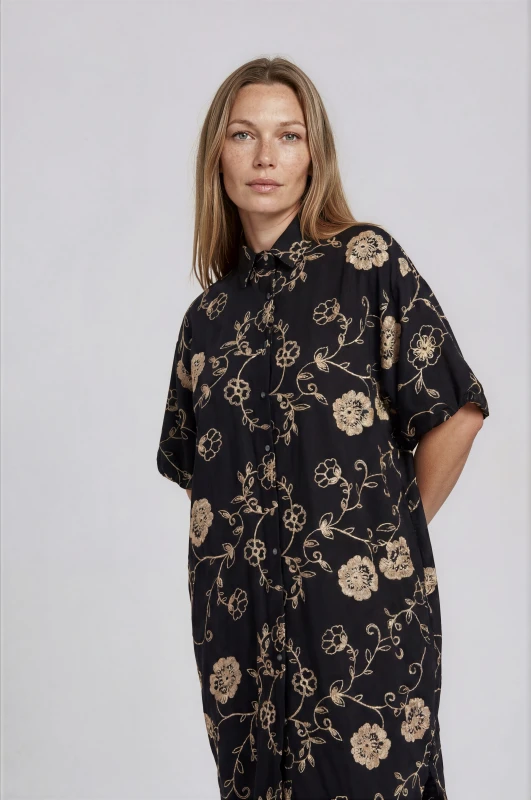 Φόρεμα Σεμιζιέ Floral Κέντημα