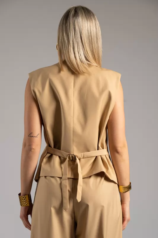 Vest Special Closure