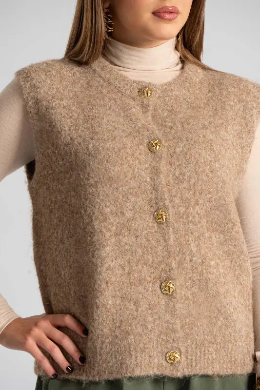 Vest Pinwheel Button 