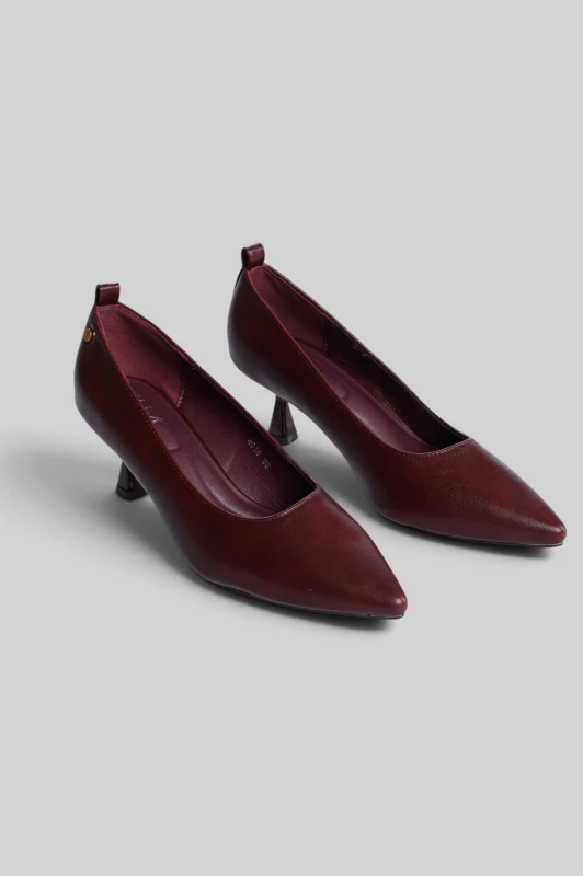 Γόβα Δερματίνη με Kitten Heel