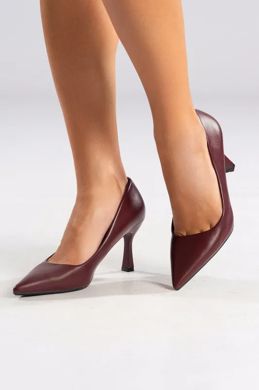 Classic Pointed Leatherette Pumps