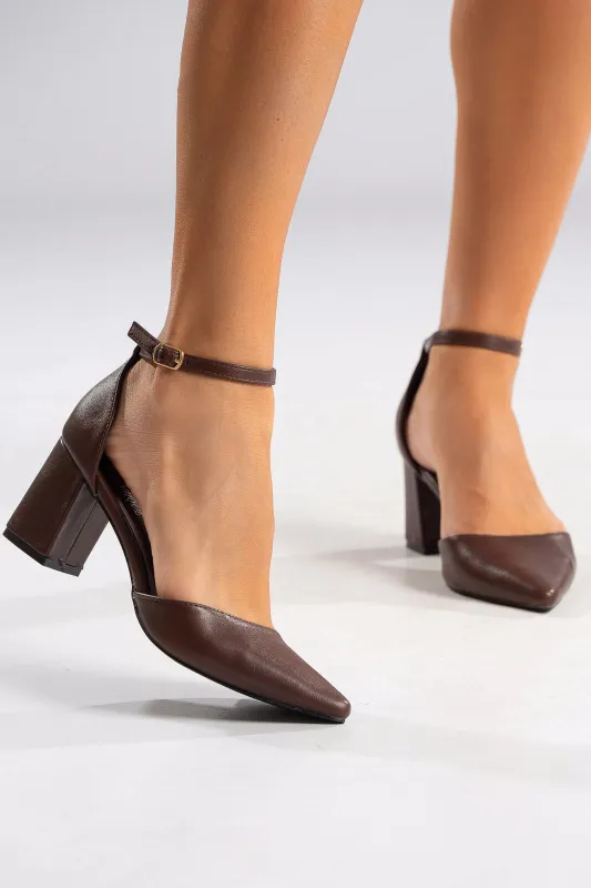 Pointed Leatherette Pumps Ankle Strap