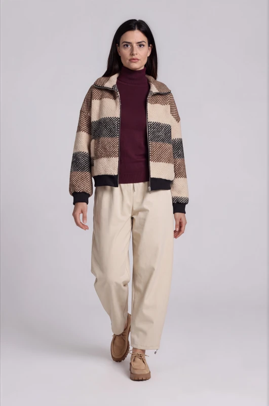 Jacket με Ανάγλυφη Ύφανση