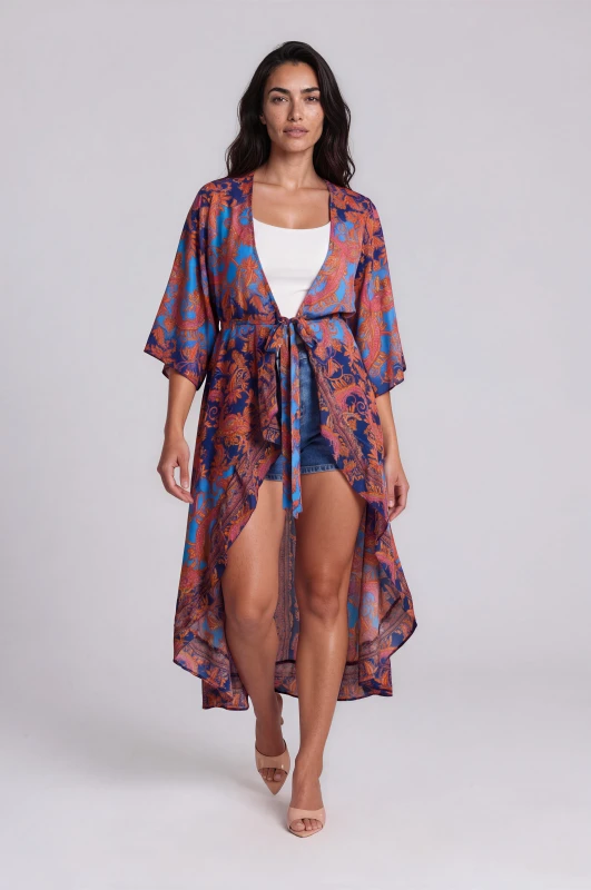 Kimono Embroidered with Ruffles