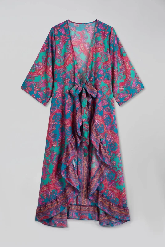 Kimono Embroidered with Ruffles