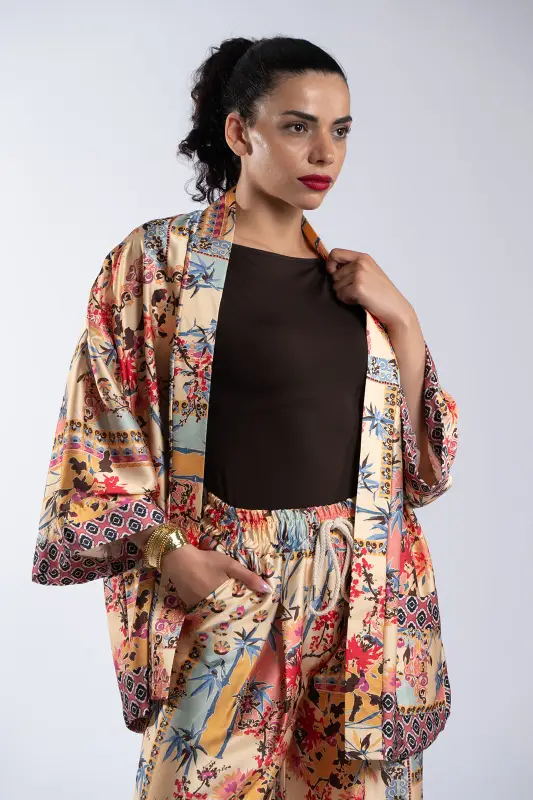 Kimono Satin With Floral Pattern
