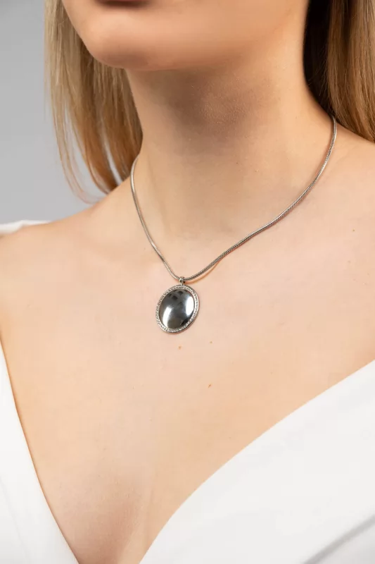 Neckless Esmeralda