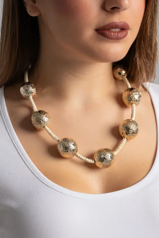 Κολιέ Κορδόνι Μεταλλικές Σφαίρες