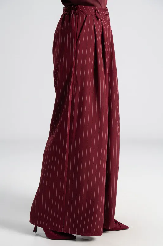 Κοστούμι Με Ρίγες