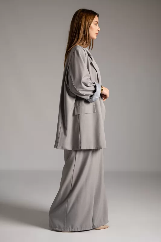 Suit Solid Over Color