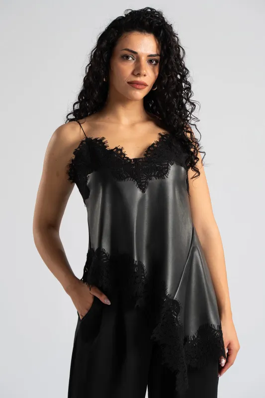 Lingerie Leatherette Details Lace