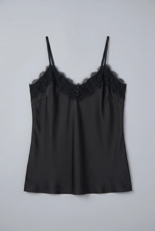 Lingerie Σατέν Δαντελένιες Λεπτομέρειες