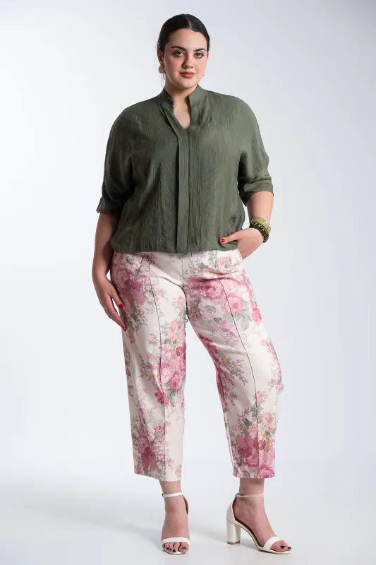 Loose-Fit Minimalist Blouse