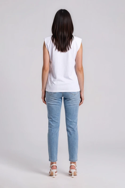 Modern Jean Troux