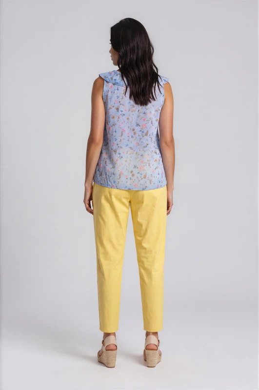 Sleeveless Floral Ruffle Blouse