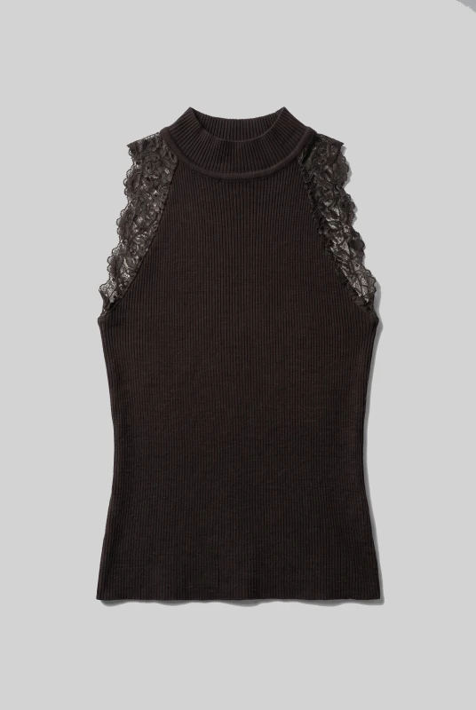 Blouse Sleeveless with Lace