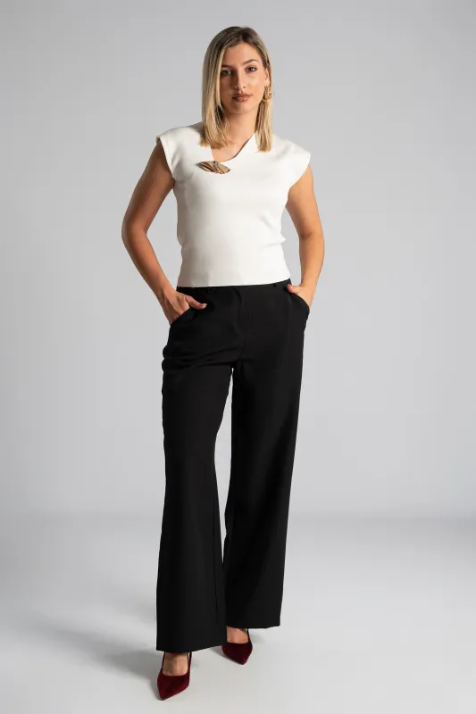 Sleeveless Blouse Metallic Pin