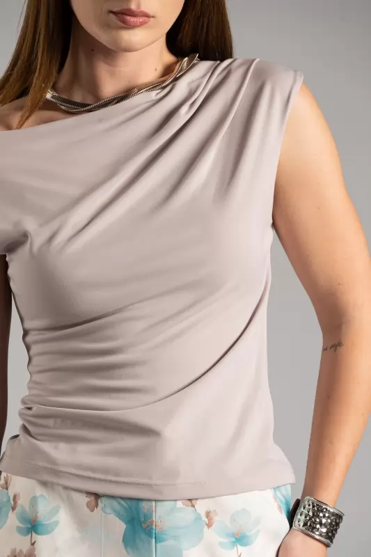 Blouse Sleeveless Drape