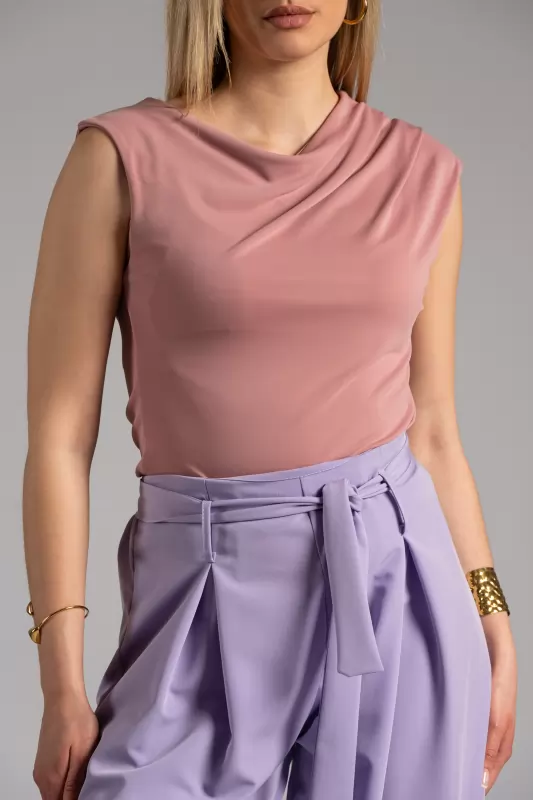 Blouse Sleeveless Drape