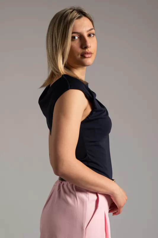 Blouse Sleeveless Drape
