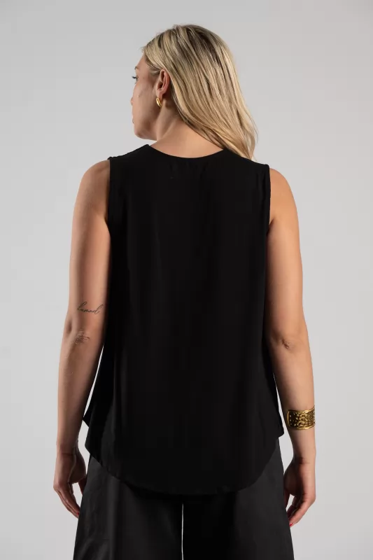 Blouse Sleeveless Pleat Pin