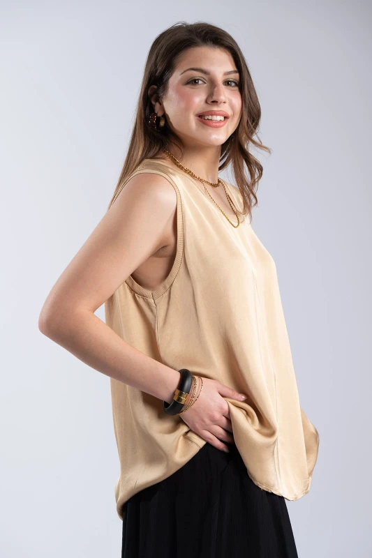 Blouse Sleeveless Round-Neck 