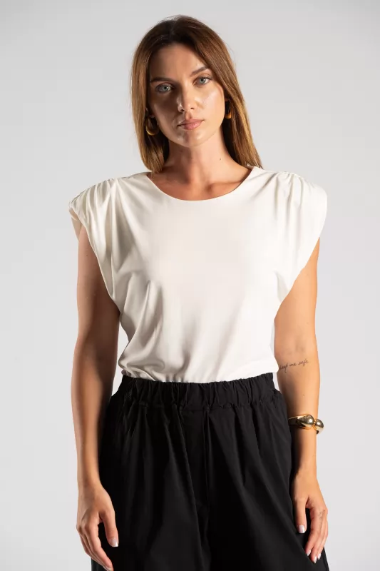 Sleeveless Blouse Bats