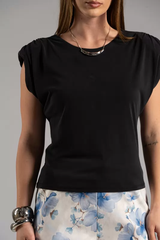 Sleeveless Blouse Bats