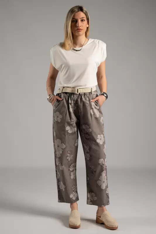 Sleeveless Blouse Bats