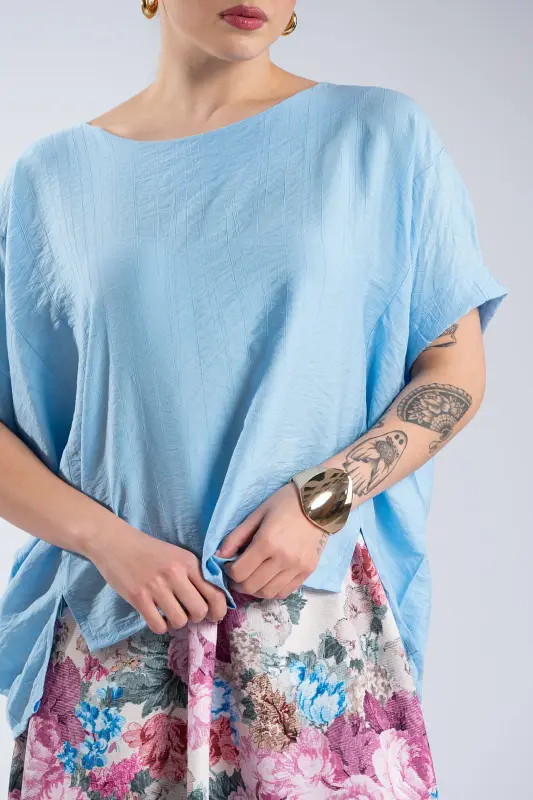 Μπλούζα Ασύμμετρη Μανίκια Νυχτερίδα