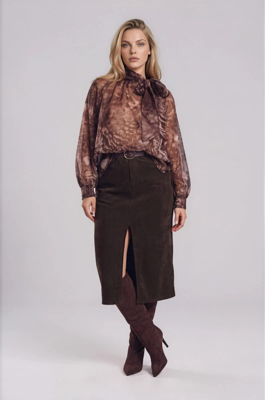 Blouse Embroidered With Bow
