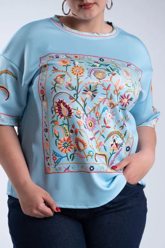 Floral Embroidered Blouse