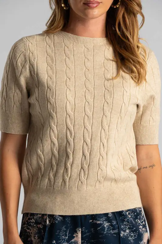 Short Sleeve Knitted Blouse Braid