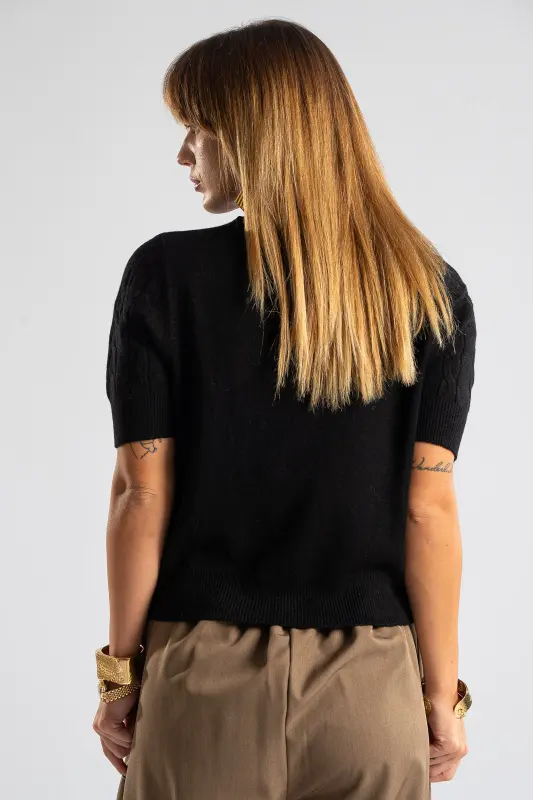 Short Sleeve Knitted Blouse Braid