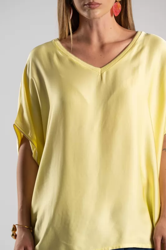Blouse Detail Gold Thread