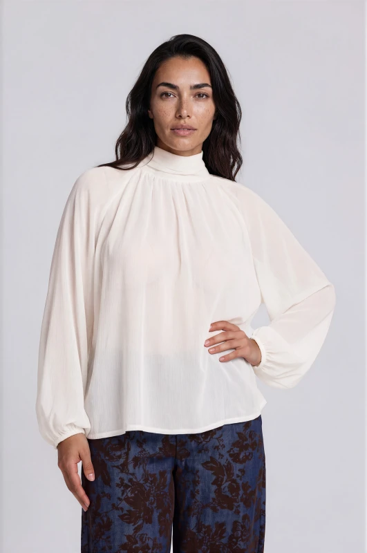 Blouse with Elastic Band at the Sleeve