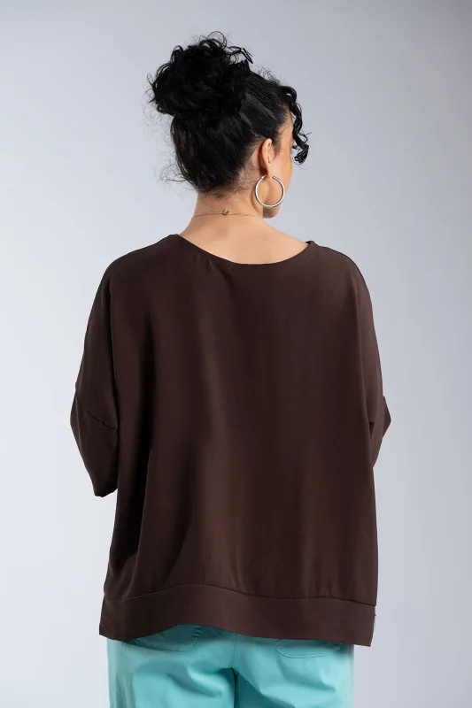 Minimal Oversized T-Shirt Necklace